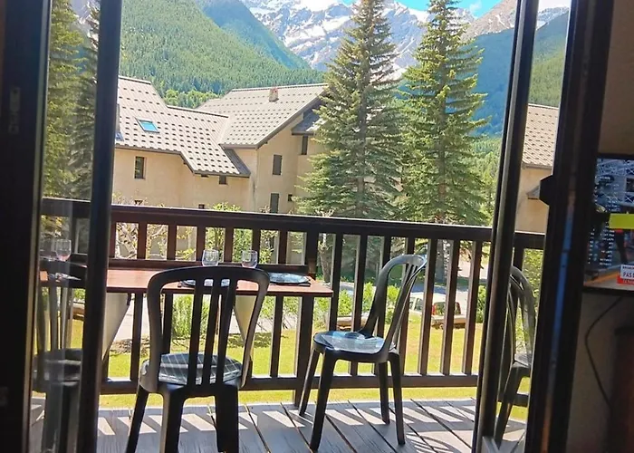 Cosy Apartment With Balcony